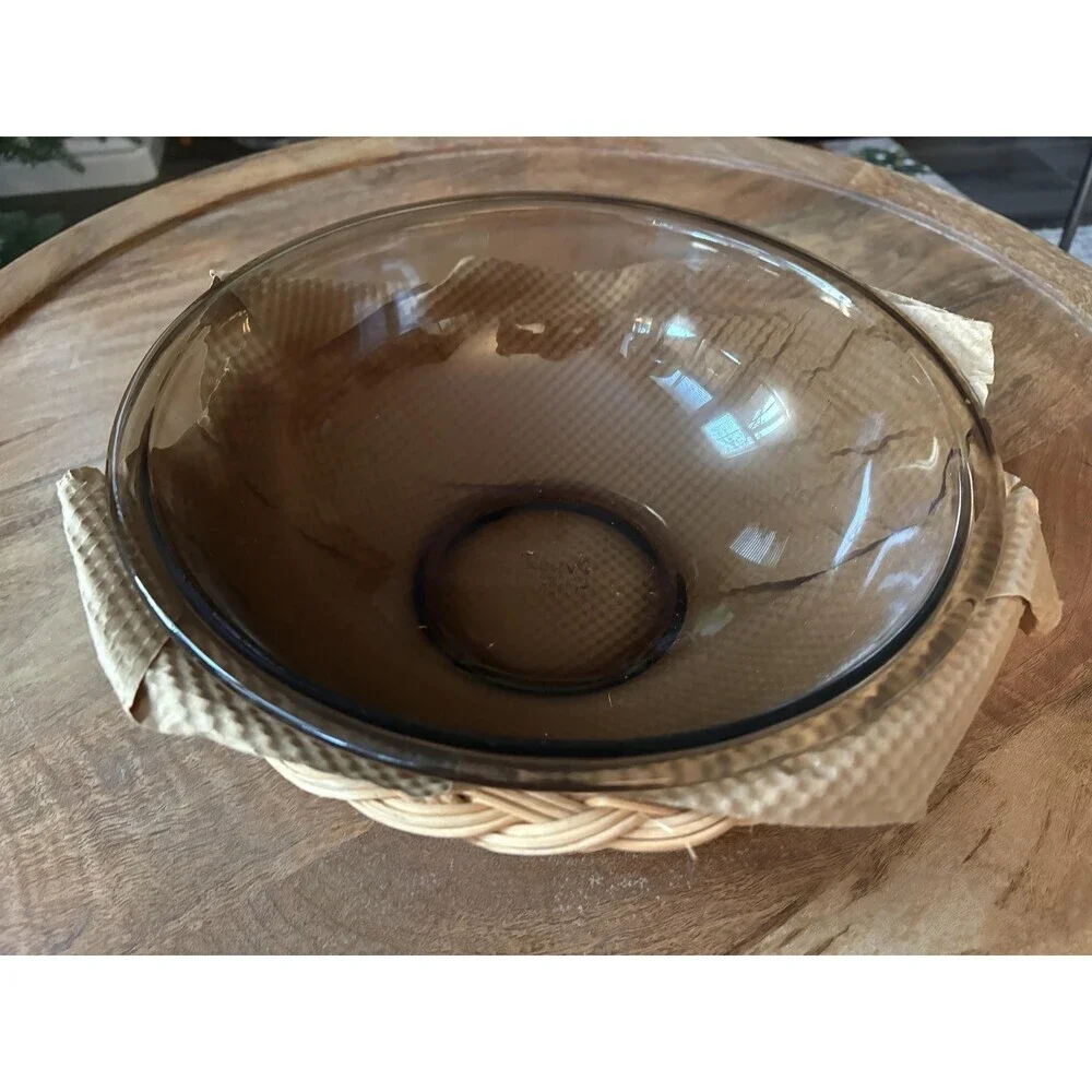 Vintage Pyrex Fireside Naturals Glass Serving Bowl 4 Qt Rattan Basket Brown
